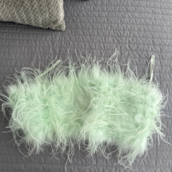 Top - Picture 2 of 2